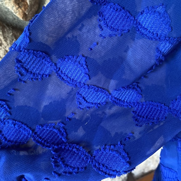 Statement Blouse - Picture 2 of 3